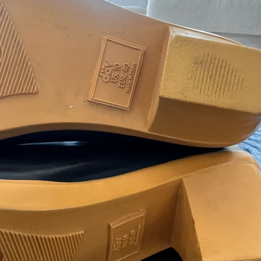 DV by Dolce Vita Black and Tan Rain Boots - Picture 8 of 8